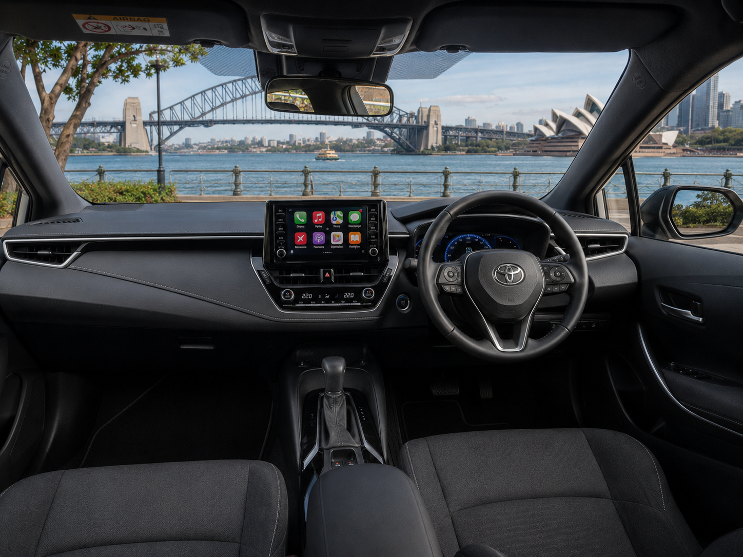 2023 Toyota Corolla Hybrid Hatchback thumbnail 4