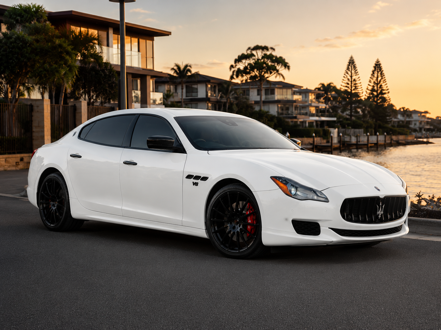 2015 Maserati Quattroporte GTS thumbnail 3