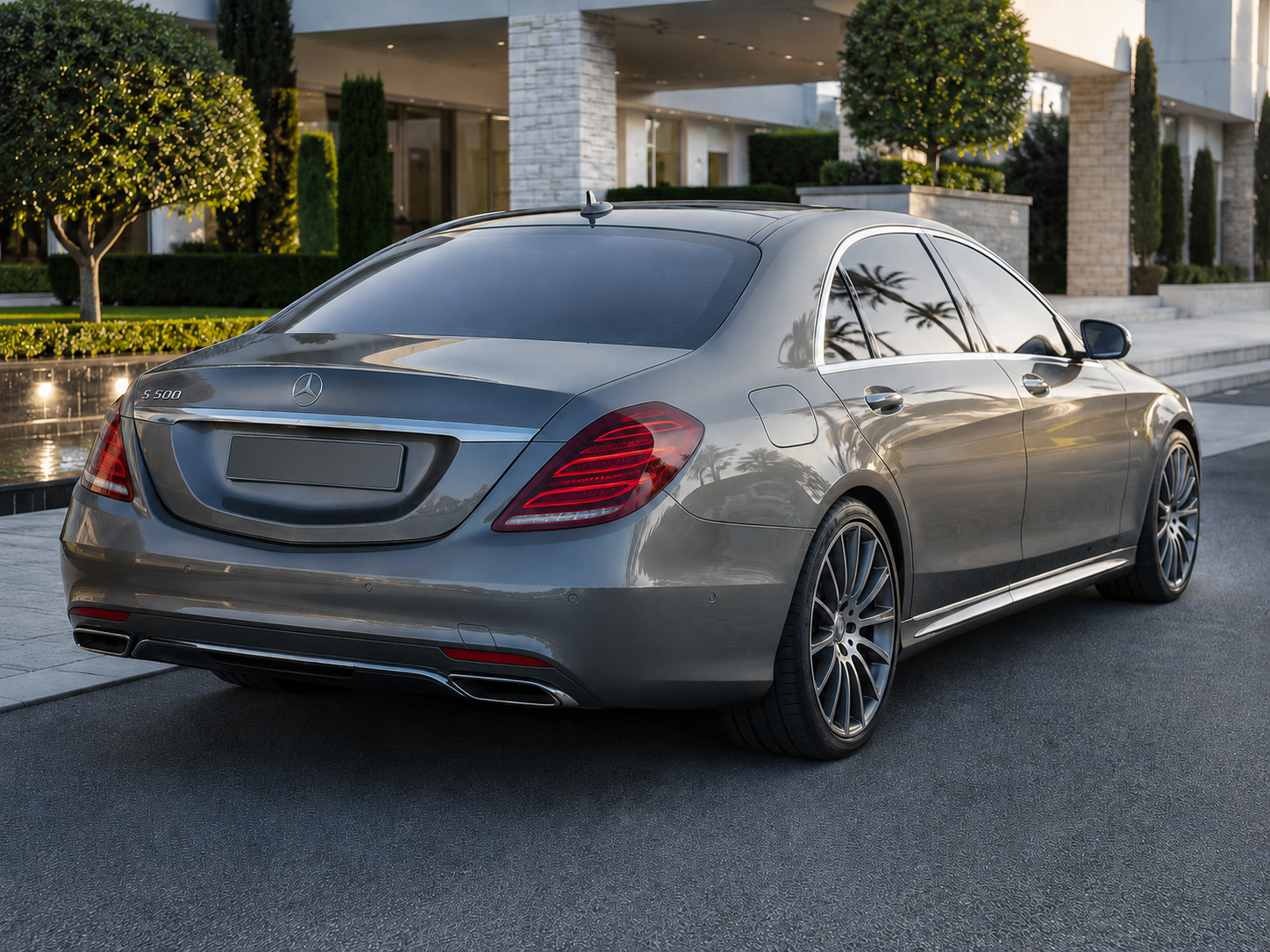 2015 Mercedes-Benz S500 thumbnail 3